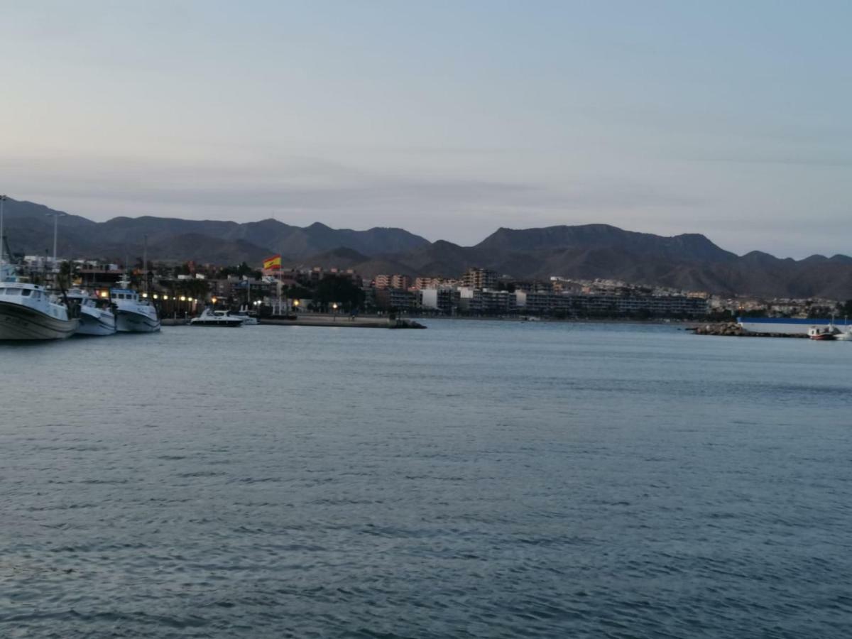 Ferienwohnung Apartamento En El Centro Del El Puerto de Mazarrón Exterior foto